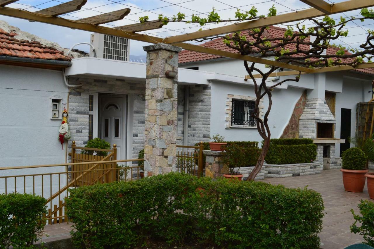 Vila Ss Kekezi Vila Gjirokastër Exterior foto