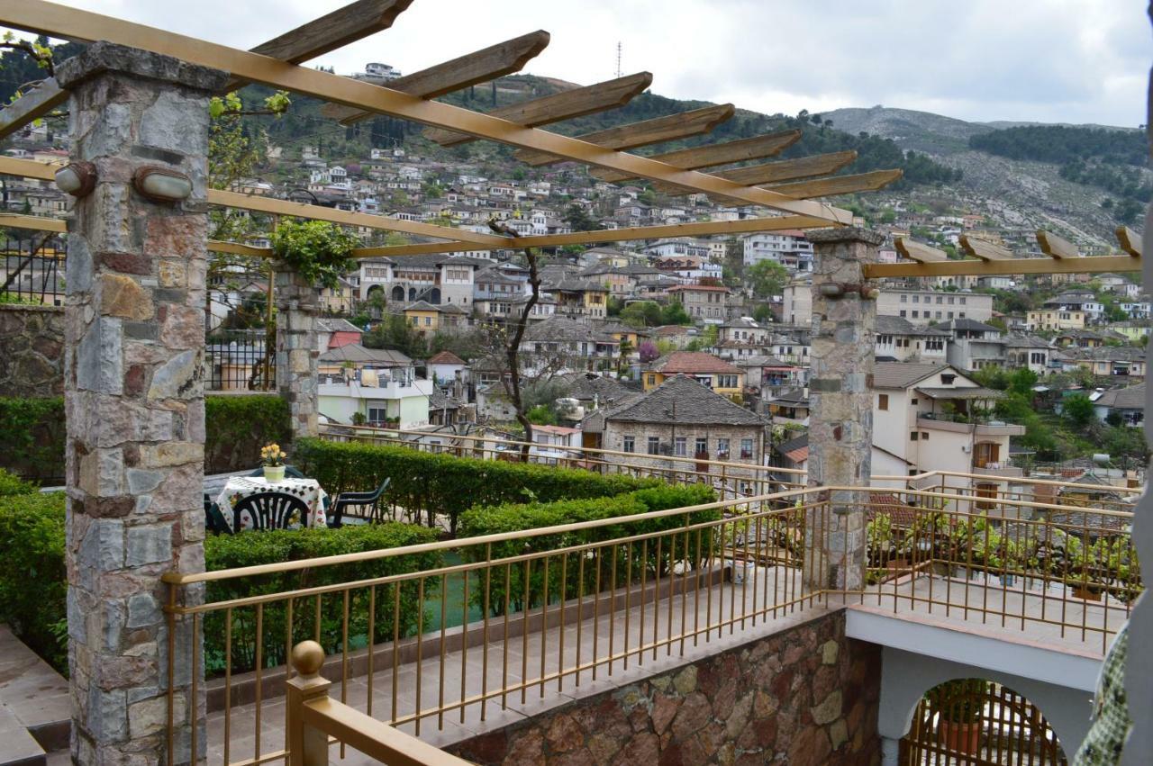 Vila Ss Kekezi Vila Gjirokastër Exterior foto