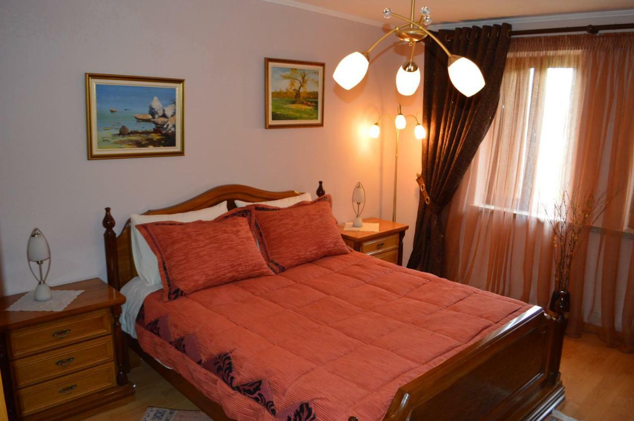 Vila Ss Kekezi Vila Gjirokastër Exterior foto