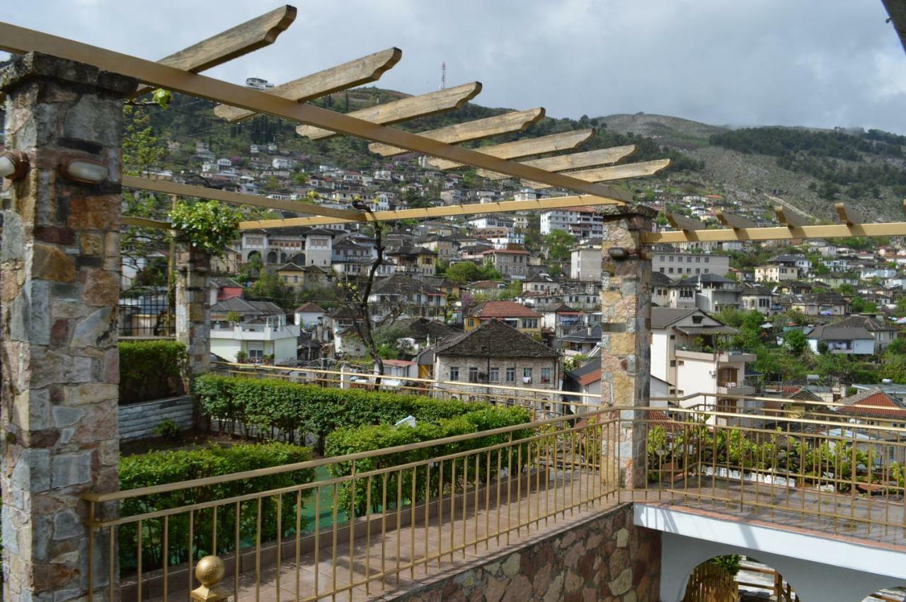 Vila Ss Kekezi Vila Gjirokastër Exterior foto